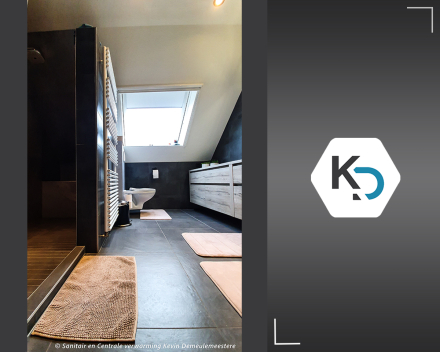 Een totaalrenovatie badkamer met naadloos panel marmerlook_Sanitair en Centrale verwarming Kevin Demeulemeestere